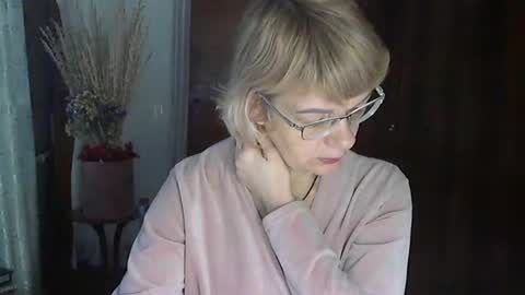 Snapshot of vanillaxcreamy chatting on 01.27.25 Vanillaxcreamy online show from 01.27.25