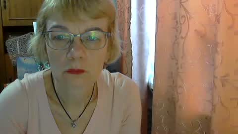 Snapshot of vanillaxcreamy chatting on 02.06.25 Vanillaxcreamy online show from 02.06.25