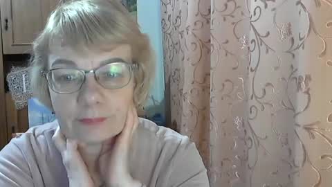 Snapshot of vanillaxcreamy chatting on 02.08.25 Vanillaxcreamy online show from 02.08.25