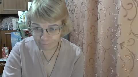 Snapshot of vanillaxcreamy chatting on 02.15.25 Vanillaxcreamy online show from 02.15.25