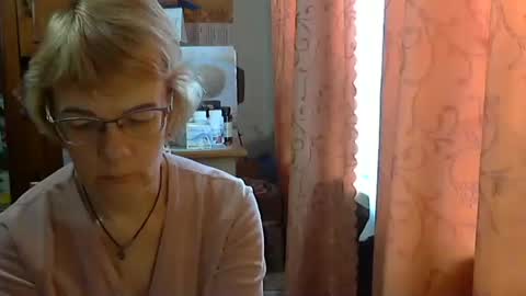 Snapshot of vanillaxcreamy chatting on 02.17.25 Vanillaxcreamy online show from 02.17.25