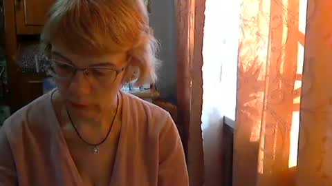Snapshot of vanillaxcreamy chatting on 02.23.25 Vanillaxcreamy online show from 02.23.25