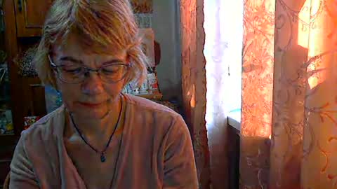 Snapshot of vanillaxcreamy chatting on 02.26.25 Vanillaxcreamy online show from 02.26.25