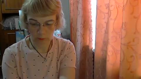 Snapshot of vanillaxcreamy chatting on 03.01.25 Vanillaxcreamy online show from 03.01.25