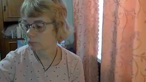 Snapshot of vanillaxcreamy chatting on 03.03.25 Vanillaxcreamy online show from 03.03.25