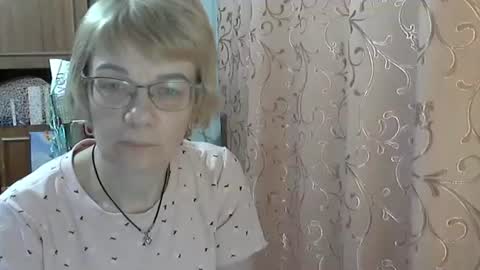 Snapshot of vanillaxcreamy chatting on 03.03.25 Vanillaxcreamy online show from 03.03.25