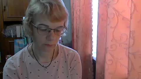 Snapshot of vanillaxcreamy chatting on 03.05.25 Vanillaxcreamy online show from 03.05.25