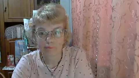 Snapshot of vanillaxcreamy chatting on 03.09.25 Vanillaxcreamy online show from 03.09.25