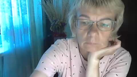 Snapshot of vanillaxcreamy chatting on 09.25.25 Vanillaxcreamy online show from 09.25.25