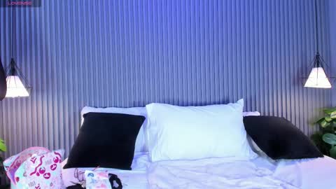 Karine online show from 11.27.25