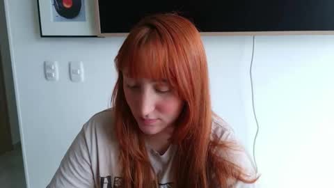 Snapshot of vanlet chatting on 06.06.26 Elizabeth online show from 06.06.26