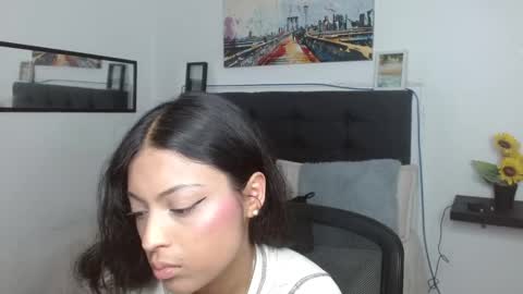 vane online show from 11.13.25