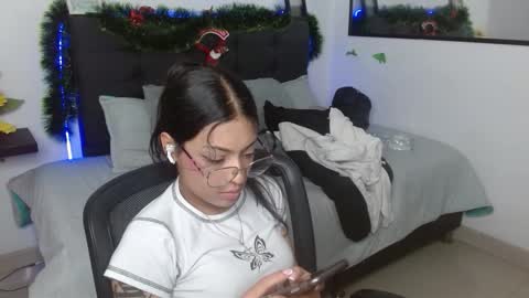 vane online show from 12.21.25