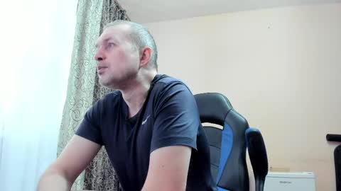 Snapshot of vano_822 chatting on 04.22.26 vano_822 online show from 04.22.26