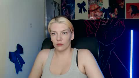 Vanessa online show from 04.14.26