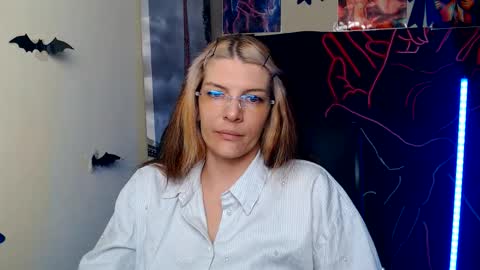 Snapshot of vanrey_ chatting on 06.04.26 Vanessa online show from 06.04.26