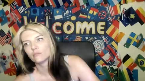 Snapshot of vanrey_ chatting on 07.08.26 Vanessa online show from 07.08.26