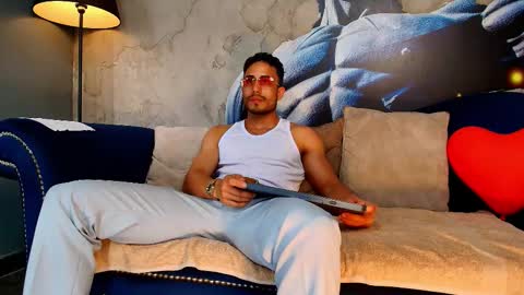 Vans Ross online show from 02.23.26