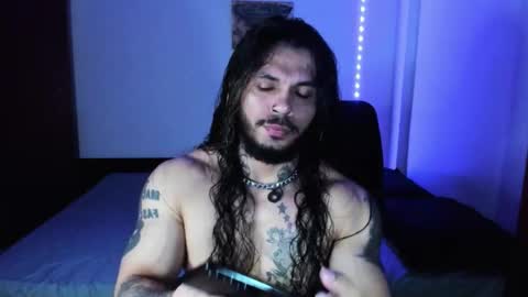 vanvelckan_ online show from 11.04.25