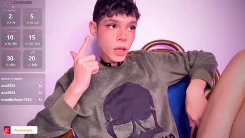  Varya Ferreira - independent model  online show from 12.21.24