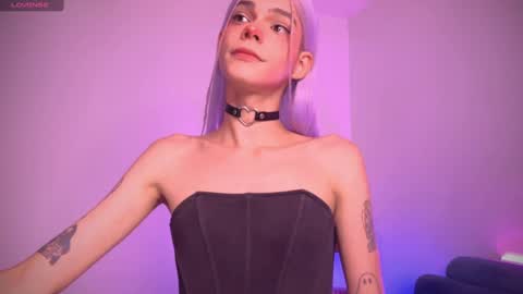  Varya Ferreira - independent model  online show from 03.12.25