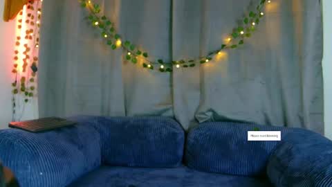 Vayolett online show from 11.20.25