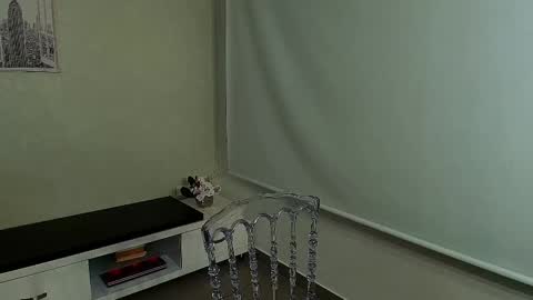 Victoria online show from 09.22.25