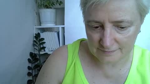 Snapshot of vea_motty chatting on 06.05.26 vea_motty online show from 06.05.26