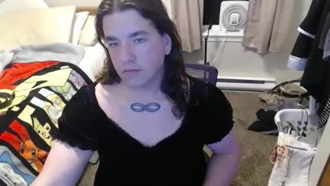 vee_fornish online show from 09.26.25