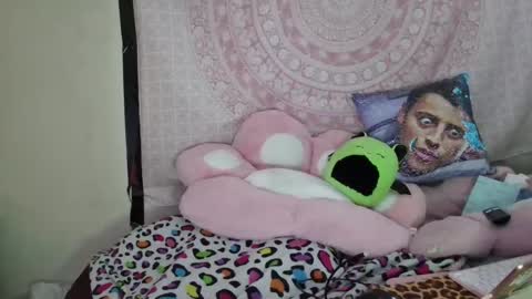 Veronica Lehane online show from 12.31.24