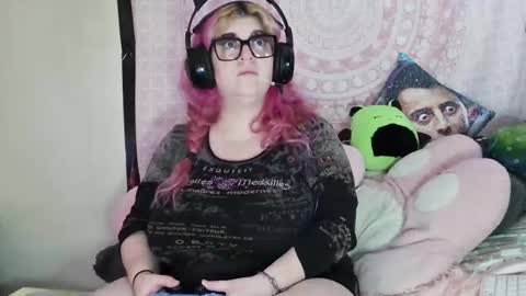 Veronica Lehane online show from 01.07.25