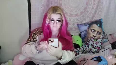 Veronica Lehane online show from 01.17.25