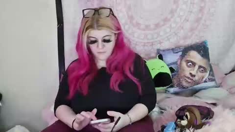 Veronica Lehane online show from 01.18.25