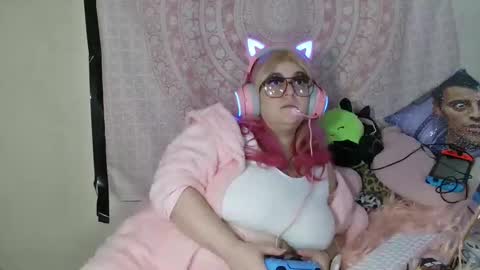 Veronica Lehane online show from 02.15.25