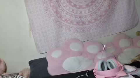 Veronica Lehane online show from 10.26.25