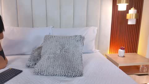 Mia brando online show from 04.11.26