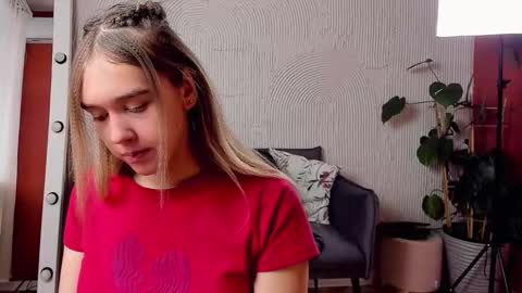 Snapshot of vel1ka chatting on 11.14.25 Barbara online show from 11.14.25