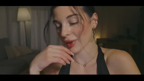 Snapshot of velavelle chatting on 05.30.26 Try to unlock online show from 05.30.26