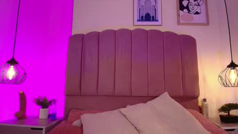 Snapshot of velissia_gh chatting on 10.07.25 velissia online show from 10.07.25