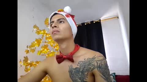 Snapshot of velk_hot1 chatting on 12.21.24 velk_hot1 online show from 12.21.24