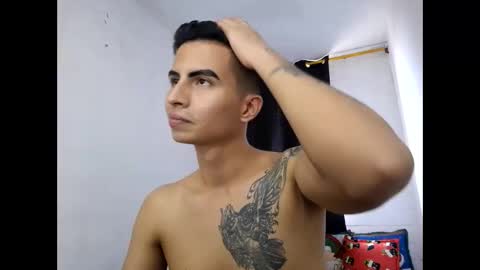 Snapshot of velk_hot1 chatting on 12.28.24 velk_hot1 online show from 12.28.24