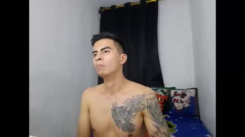 Snapshot of velk_hot1 chatting on 12.31.24 velk_hot1 online show from 12.31.24