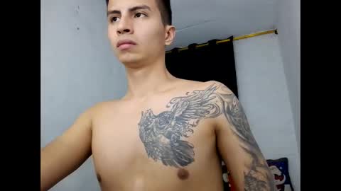 Snapshot of velk_hot1 chatting on 01.04.25 velk_hot1 online show from 01.04.25