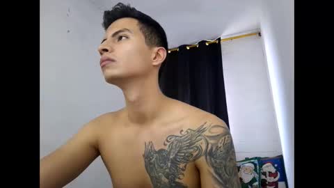Snapshot of velk_hot1 chatting on 01.08.25 velk_hot1 online show from 01.08.25