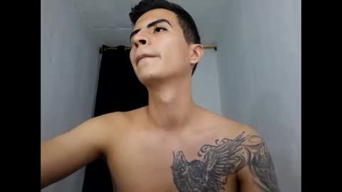 Snapshot of velk_hot1 chatting on 01.15.25 velk_hot1 online show from 01.15.25