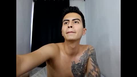 Snapshot of velk_hot1 chatting on 01.18.25 velk_hot1 online show from 01.18.25