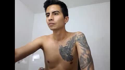 Snapshot of velk_hot1 chatting on 02.14.25 velk_hot1 online show from 02.14.25