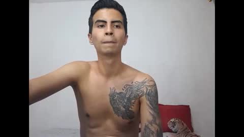 Snapshot of velk_hot1 chatting on 02.15.25 velk_hot1 online show from 02.15.25