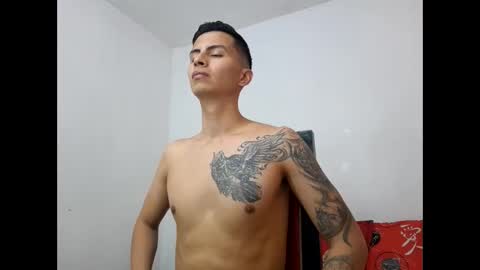 Snapshot of velk_hot1 chatting on 02.19.25 velk_hot1 online show from 02.19.25
