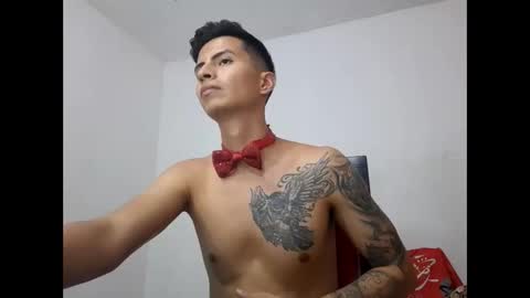 Snapshot of velk_hot1 chatting on 02.22.25 velk_hot1 online show from 02.22.25